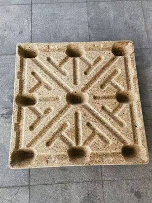 Palés de madera comprimida duraderos con una tasa de expansión inferior al 5 por ciento, adecuados para transporte de larga distancia e interno.